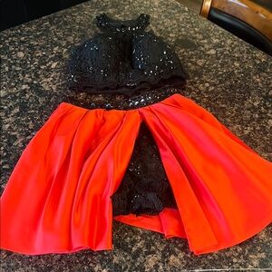 Two piece semi formal dress size 8 great condition homecoming